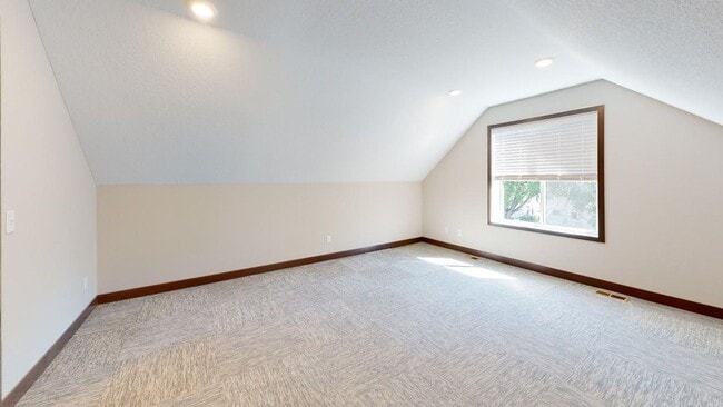 Foto del edificio - 1076 14th Ave SE