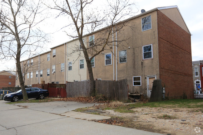 Building Photo - Harford Commons