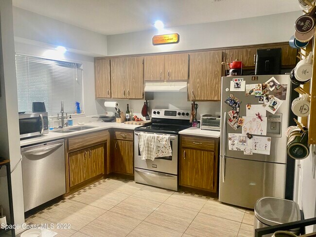 Foto del edificio - 1241 Beachside Ln