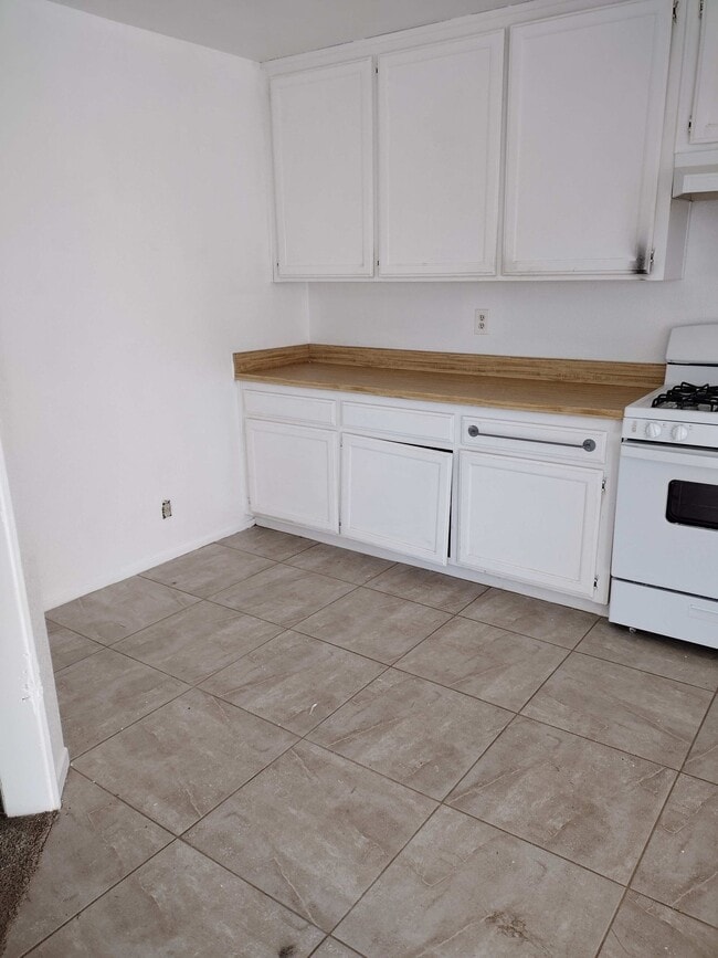 Building Photo - 6610 Juniper Crest Rd