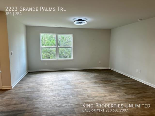 Building Photo - 2223 Grande Palms Trl