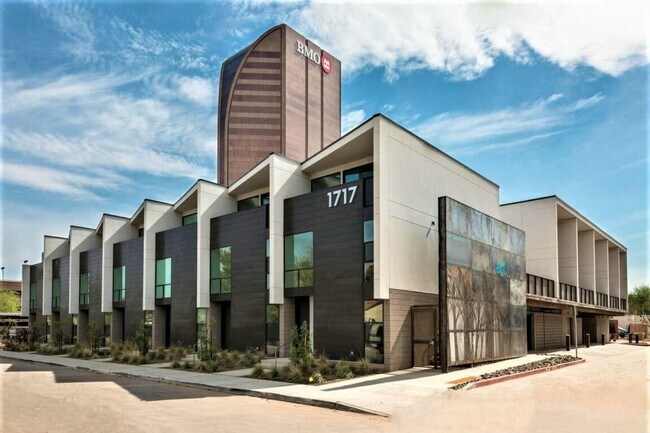 Foto del edificio - 1717 N 1st Ave