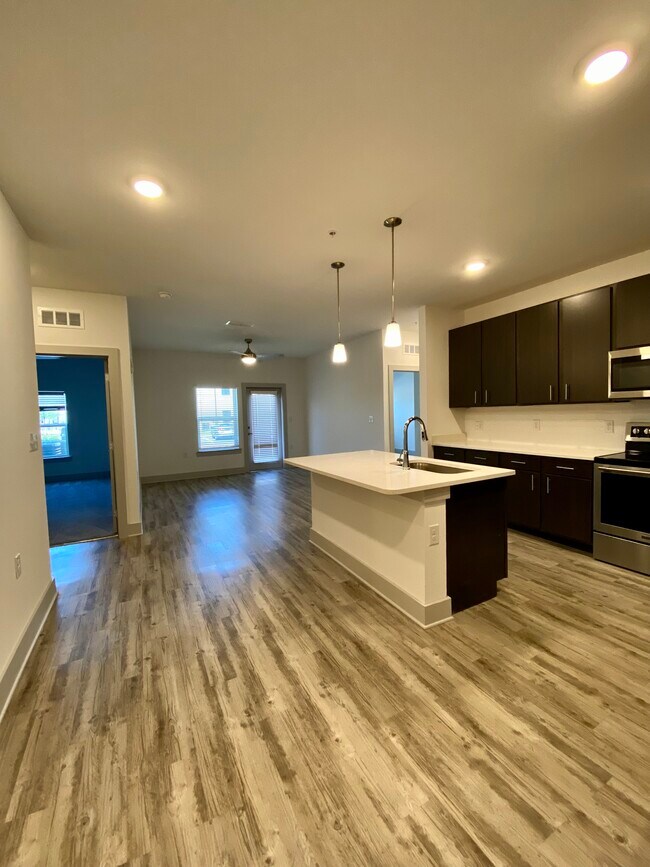 B1 Living - Azalea Bay Apartments