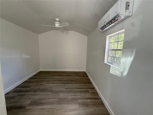 Foto del edificio - 3101 NW 6th St