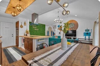 Building Photo - 5755 Cartagena St