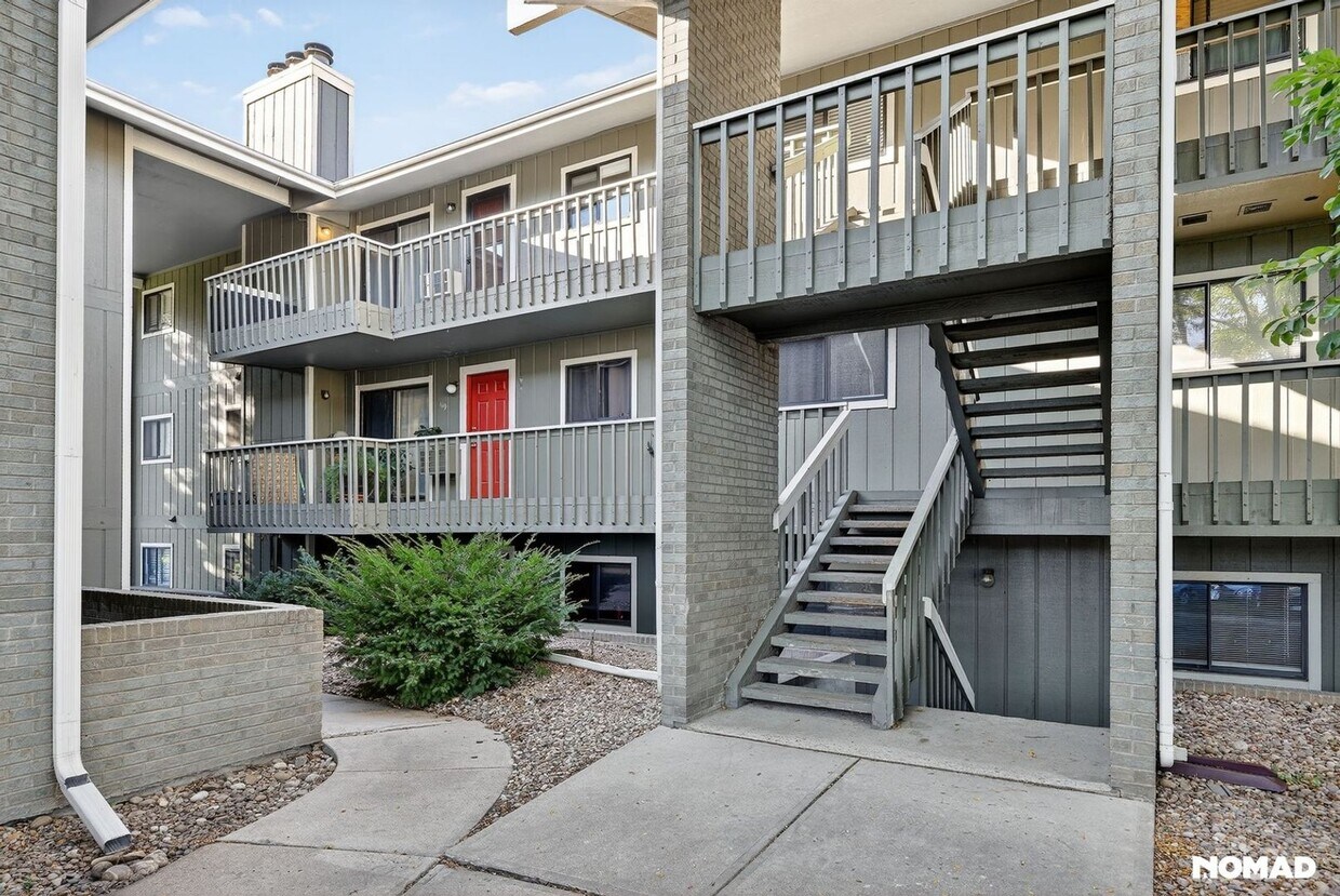 Foto principal - 695 Manhattan Dr