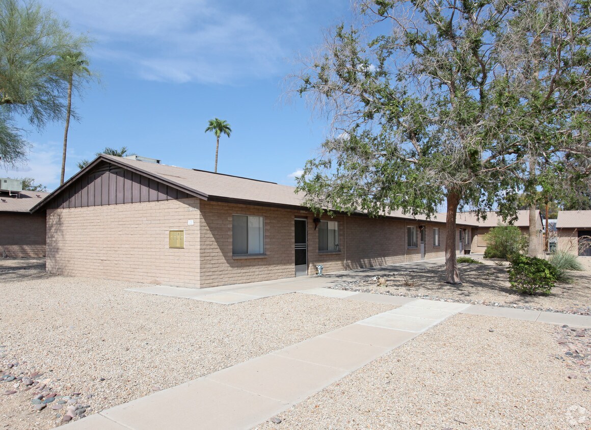 Primary Photo - 12801-803 N 113th Ave