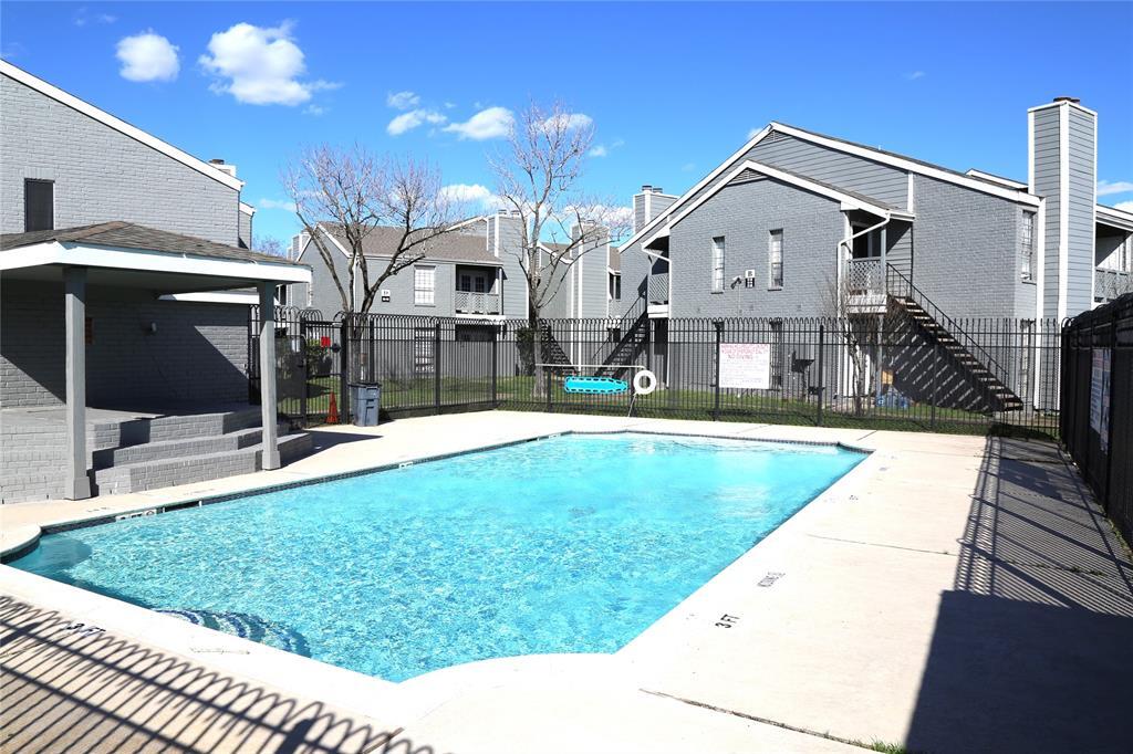 Primary Photo - 12500 Sandpiper Dr