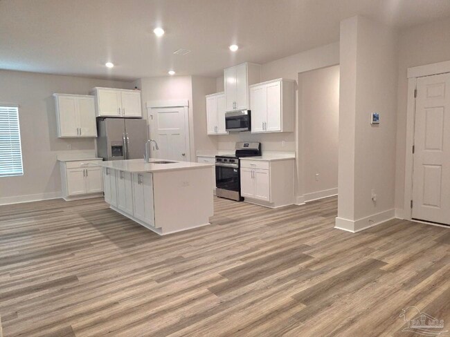 Foto del edificio - 4659 Eider Rd