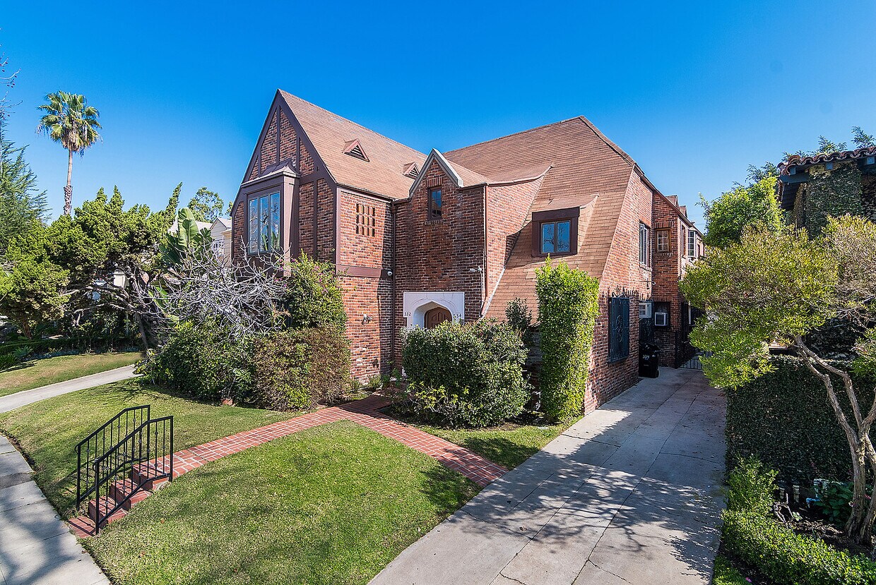 334 N Mansfield Ave, Los Angeles, CA 90036 Rentals in Los Angeles at