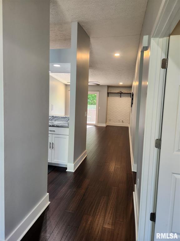 Foto del edificio - 3439 N Willow Ct