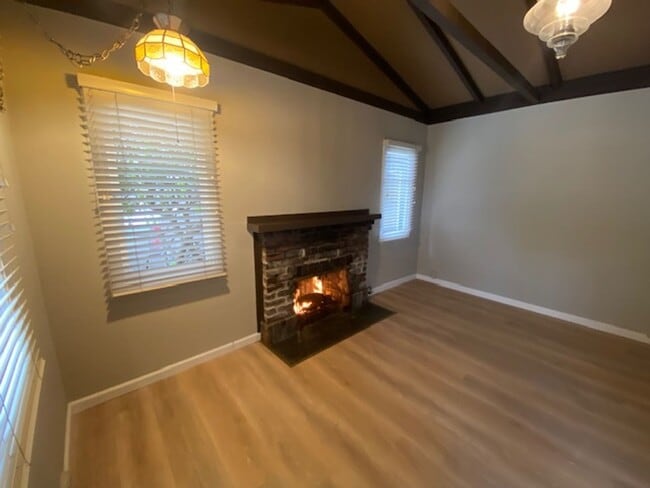 Foto del edificio - Cozy Pacific Grove Cottage