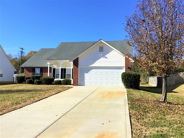 Foto principal - 2721 Waycross Dr