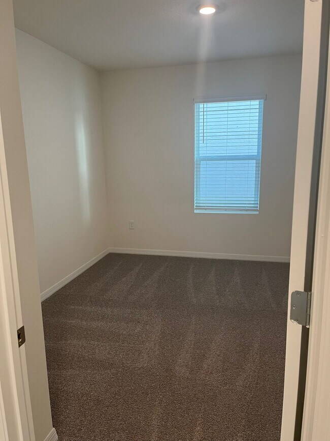 Building Photo - 2351 Aquiline Nest St