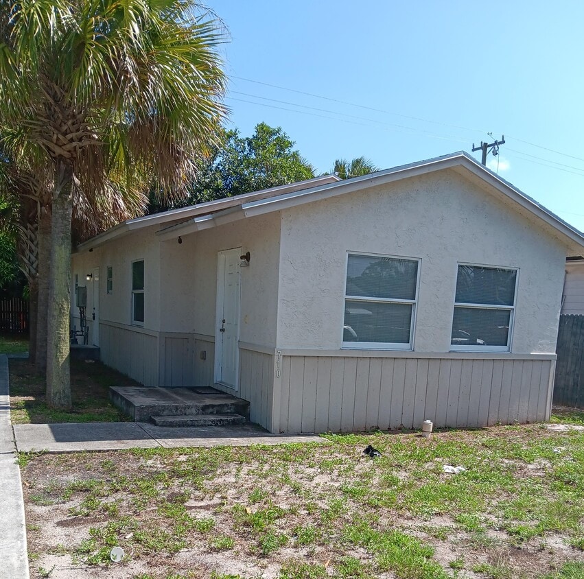 Primary Photo - 710 51st St