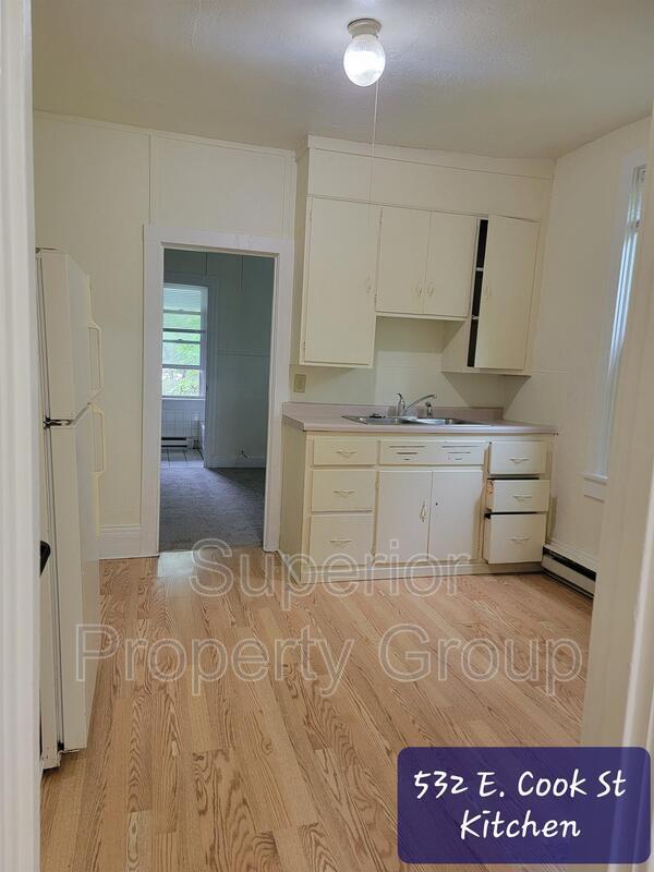 Primary Photo - 532 E Cook St
