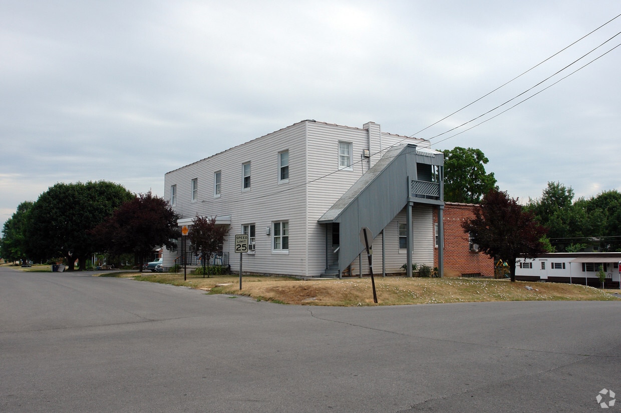 13921 Village Mill Dr, Maugansville, MD 21767 Apartments in Maugansville, MD