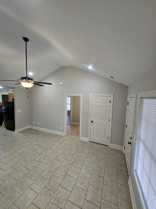 Building Photo - 1401 Allies Ct