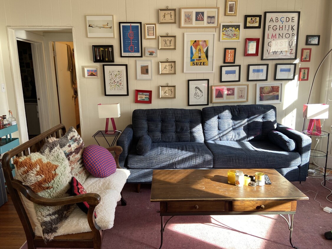 Foto del edificio - 1396 Beacon St