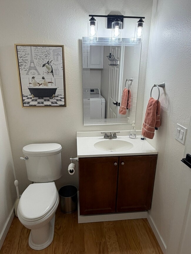 Building Photo - 2468 SE 8th Pl