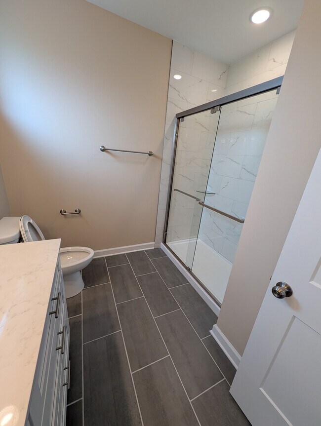 Foto del edificio - 1534 E 66th Pl