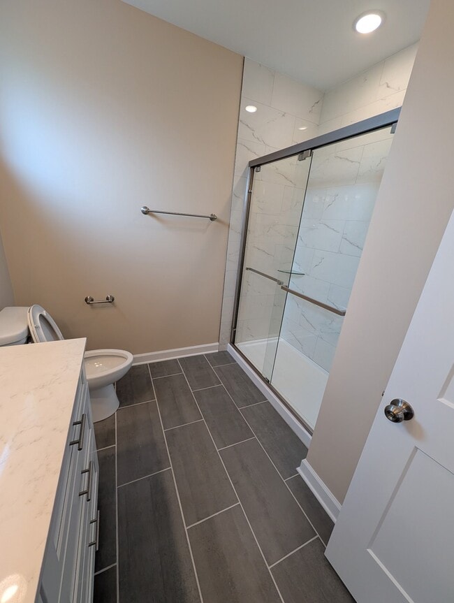 Building Photo - 1534 E 66th Pl