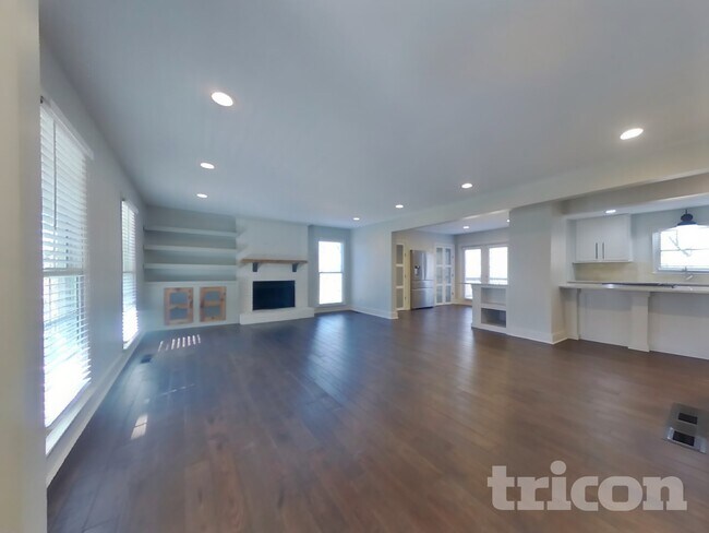 Foto del edificio - 117 Jay Wood Dr