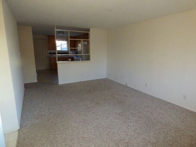Foto del edificio - Cozy 2 Bed/1 Bath Duplex Near Lake Loveland!