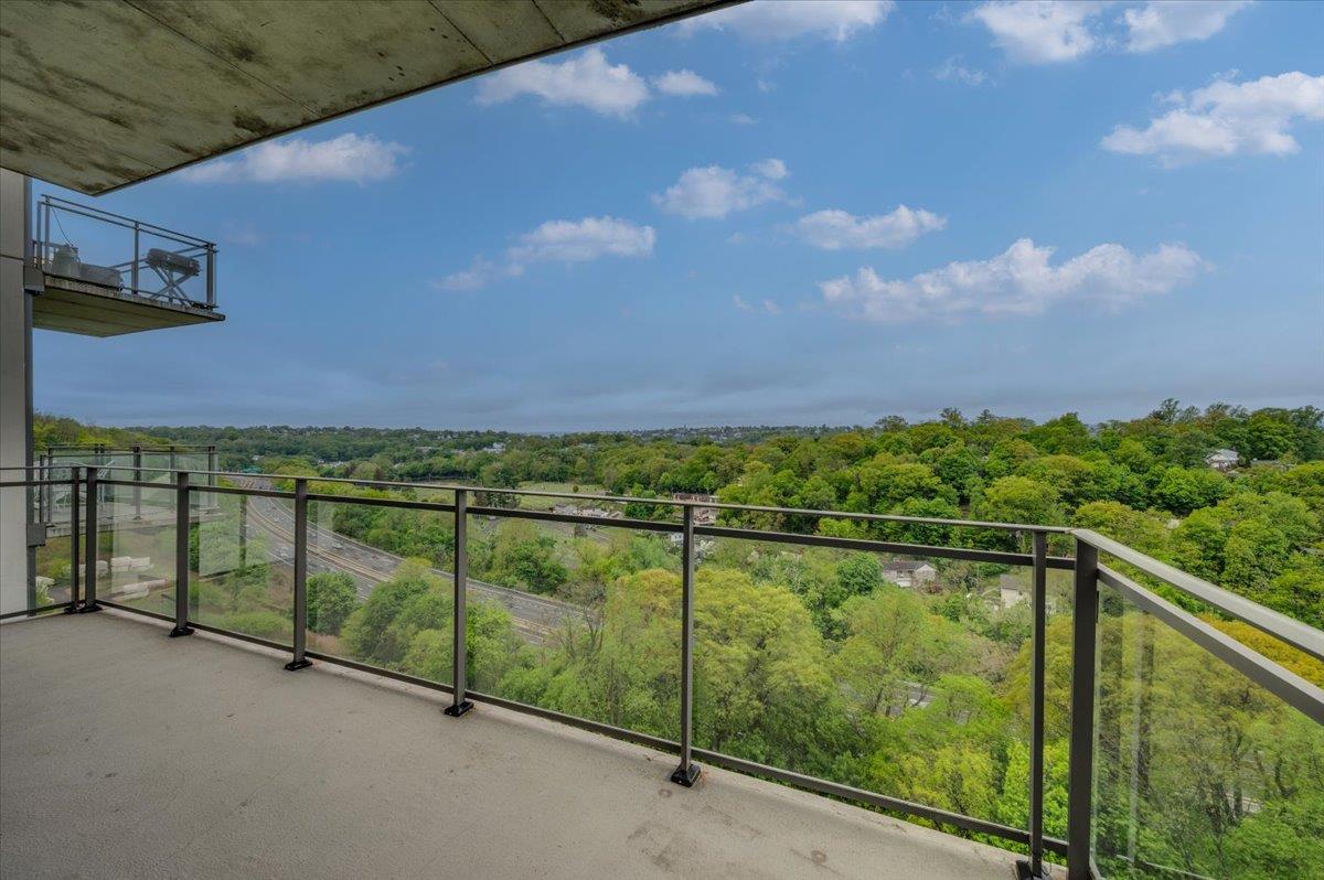Foto principal - 701 Ridge Hill Boulevard