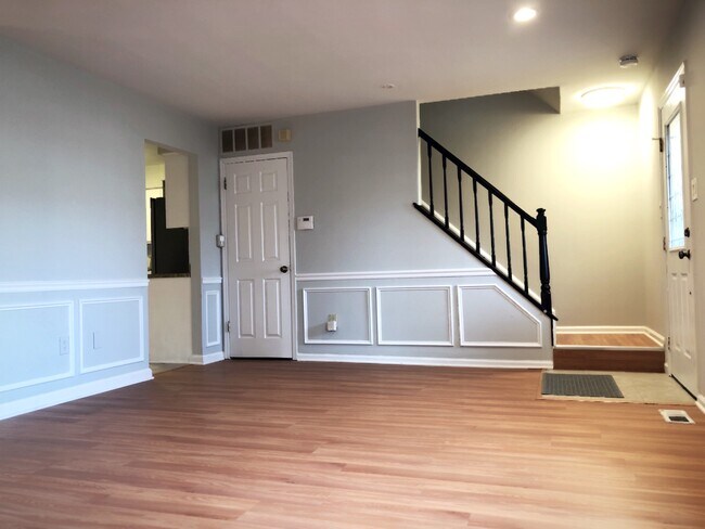 Building Photo - 77 Wynnewood Dr