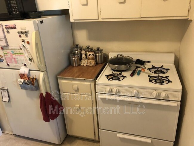 Foto del edificio - 1 bed 1 bath on Water St available June 1s...