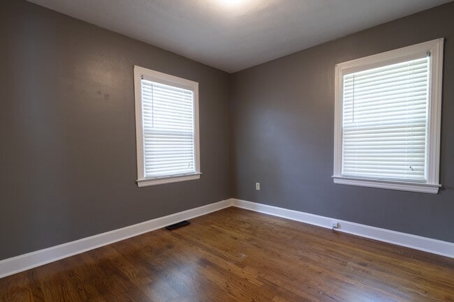 Foto del edificio - 1414 Holmes Ave