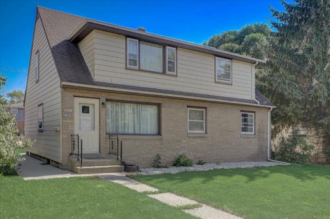 Building Photo - 10165 W Cleveland Ave