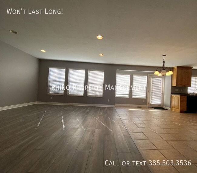 Building Photo - 1767 2525 S
