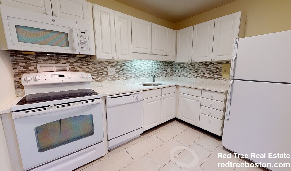 Foto principal - 101 Monmouth St