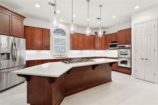 Building Photo - 114 Maple Ridge Way