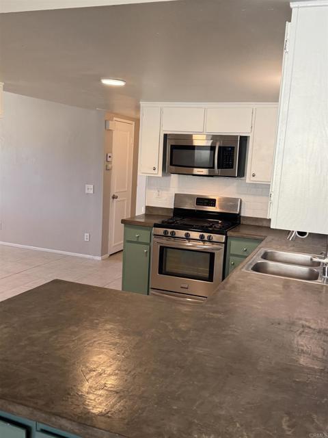 Foto del edificio - 735 S Upas St