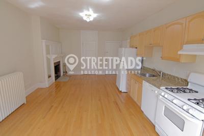 Building Photo - 1 bedroom in Boston MA 02215