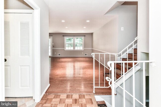 Foto del edificio - 4731 Carterwood Dr