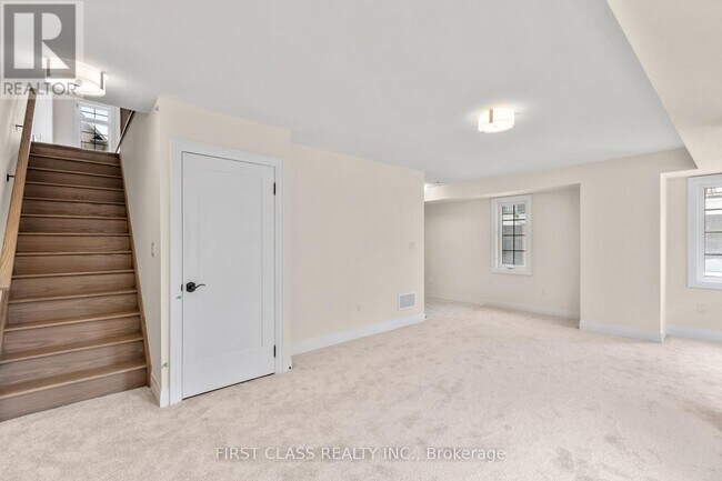 Building Photo - 1 Abbeyhill Ln