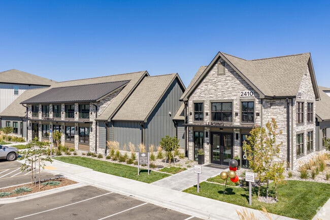 Building Photo - The Logan Luxury Apartments