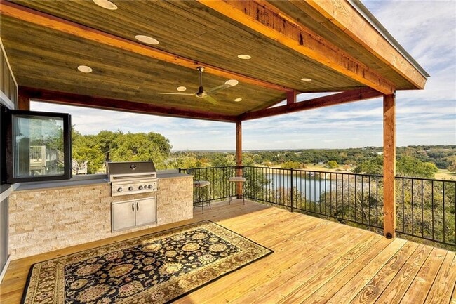 Building Photo - 713 Nomad Dr