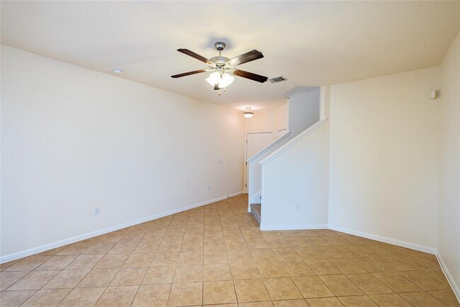 Foto del edificio - 5413 Falling Leaf Ln