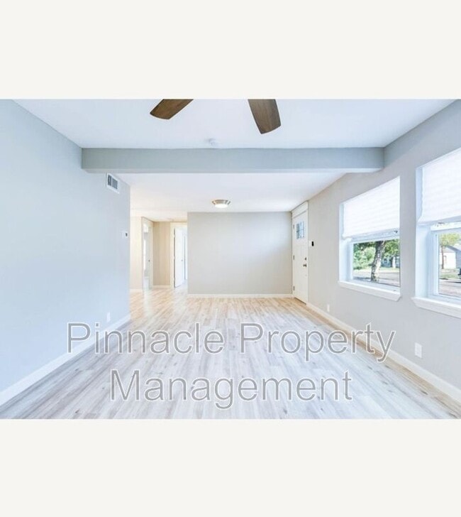 Building Photo - 1902 Coleman St