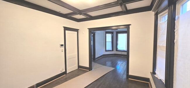 Building Photo - 6522 S Paulina St