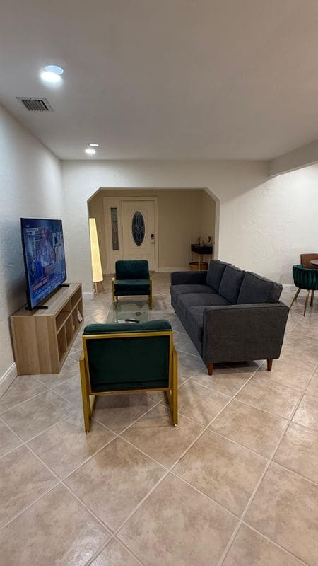 Foto del edificio - 1931 Mayo St