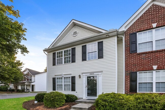 Foto del edificio - Beautiful Townhome Available for Rent-$100...