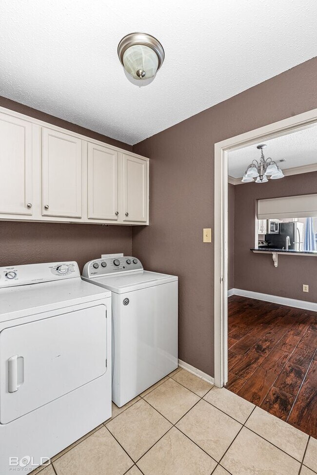 Foto del edificio - Townhome for rent!