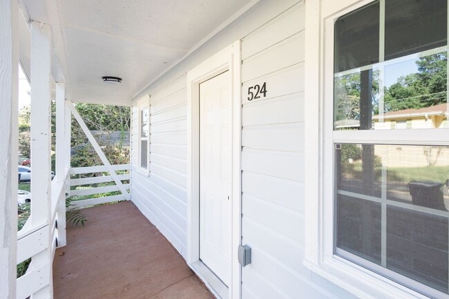 Building Photo - Updated 3BR/2BA Home – $500 OFF 1st Month!