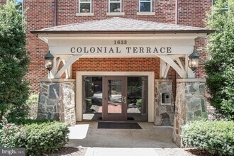 Building Photo - 1633 N Colonial Terrace